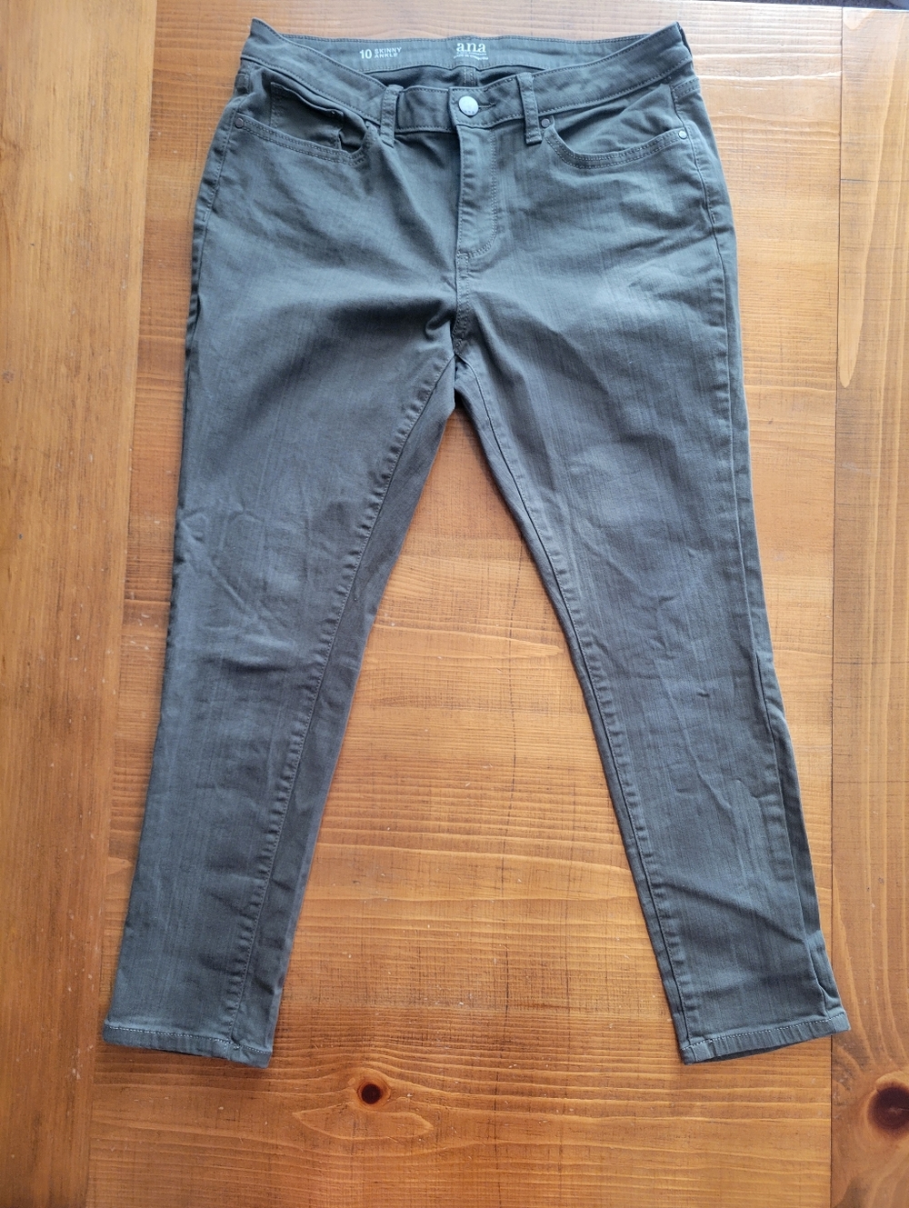 a.n.a. Dark Army Olive Green Skinny Ankle Jeans Size 10 Inseam 25.5 In Mid Rise
